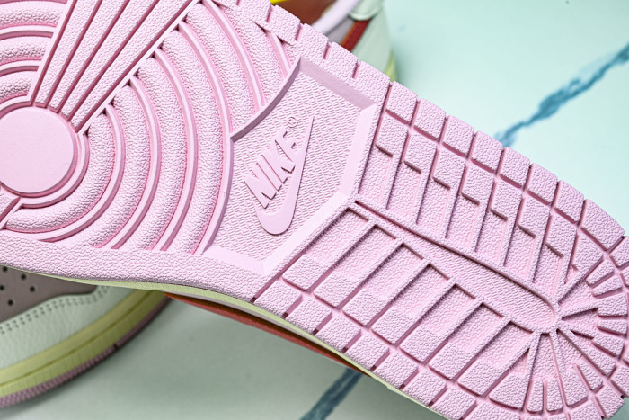 Air Jordan 1 Retro Low OG SP Travis Scott Shy Pink -IQ7604-101