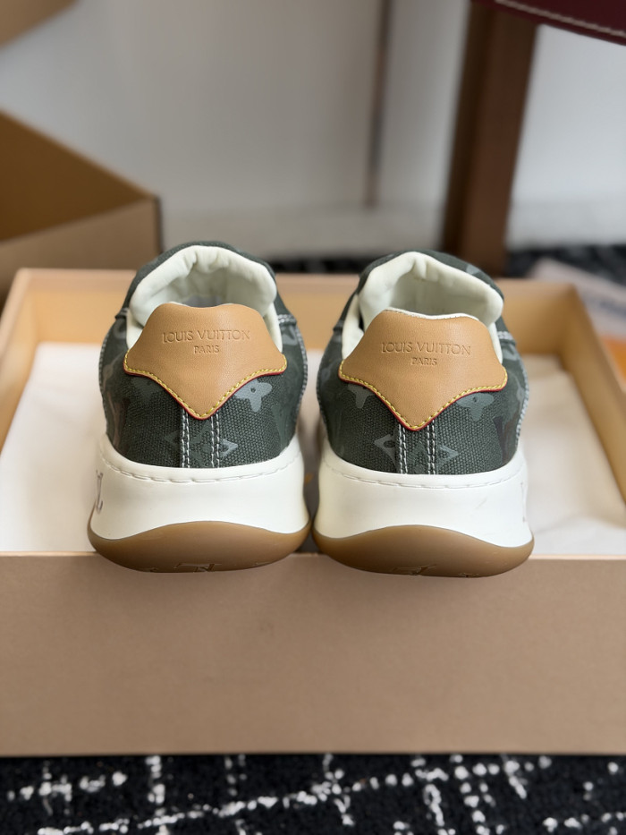 LV snekaers 296