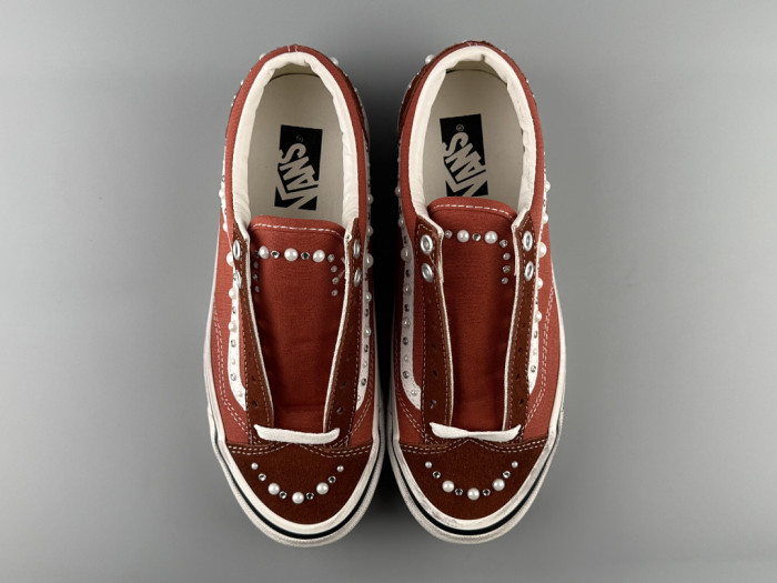 VANS-12