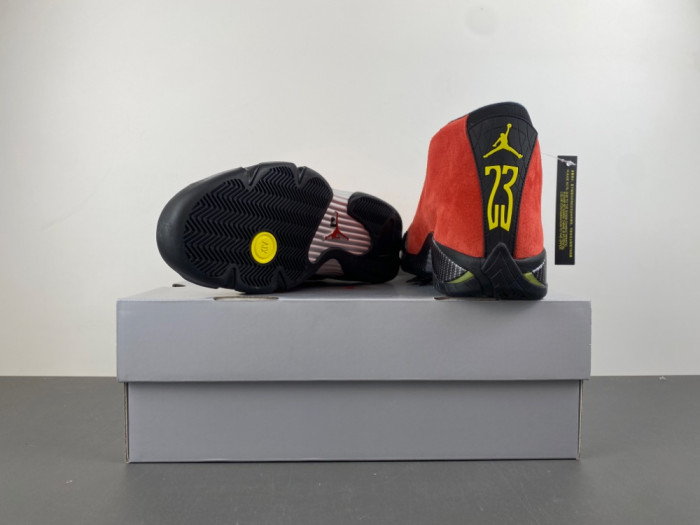 Jordan 14 Retro Ferrari (2025)-IF5015-600