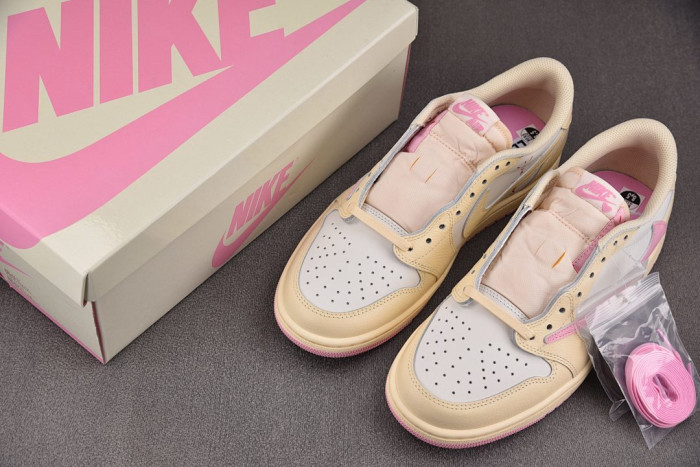 Air Jordan 1 Retro Low OG SP Travis Scott Shy Pink- IQ7604-100
