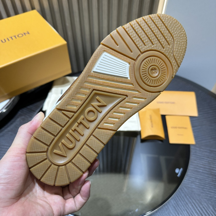 LV snekaers 275