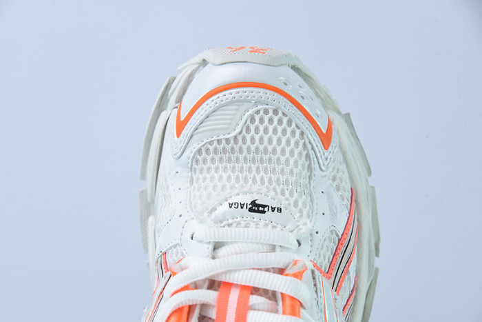 SNEAKER RUNNER 09