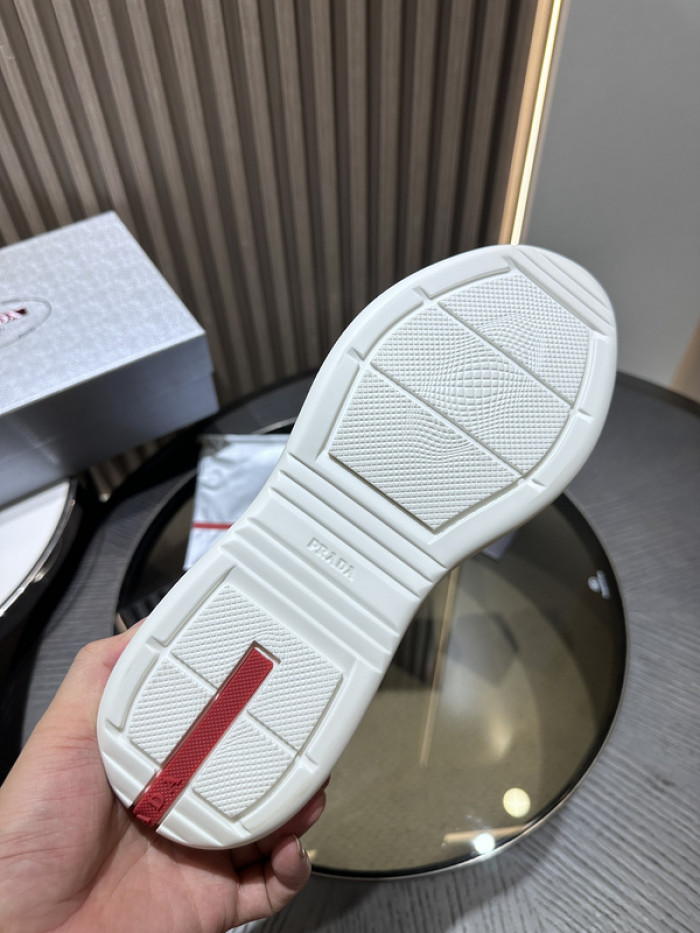 Prada 50
