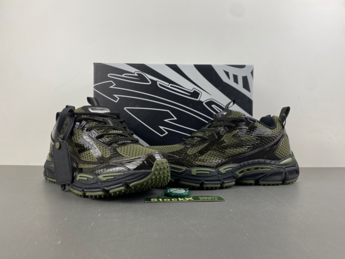 OFF-WHITE -79