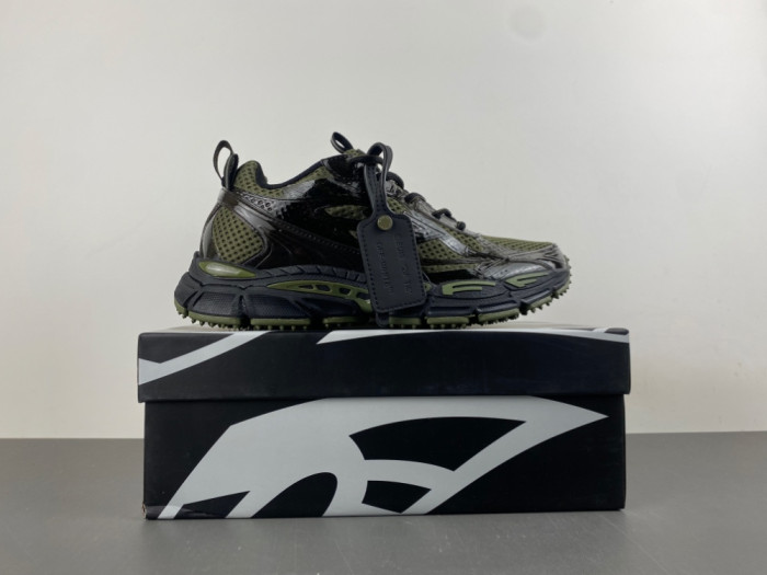 OFF-WHITE -79