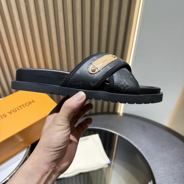 L&V sandal 50