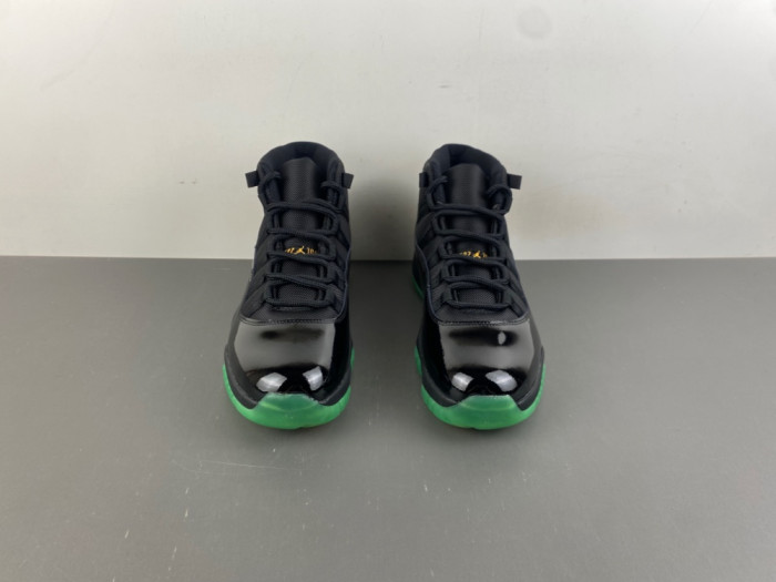 Air Jordan 11-CT8012-037